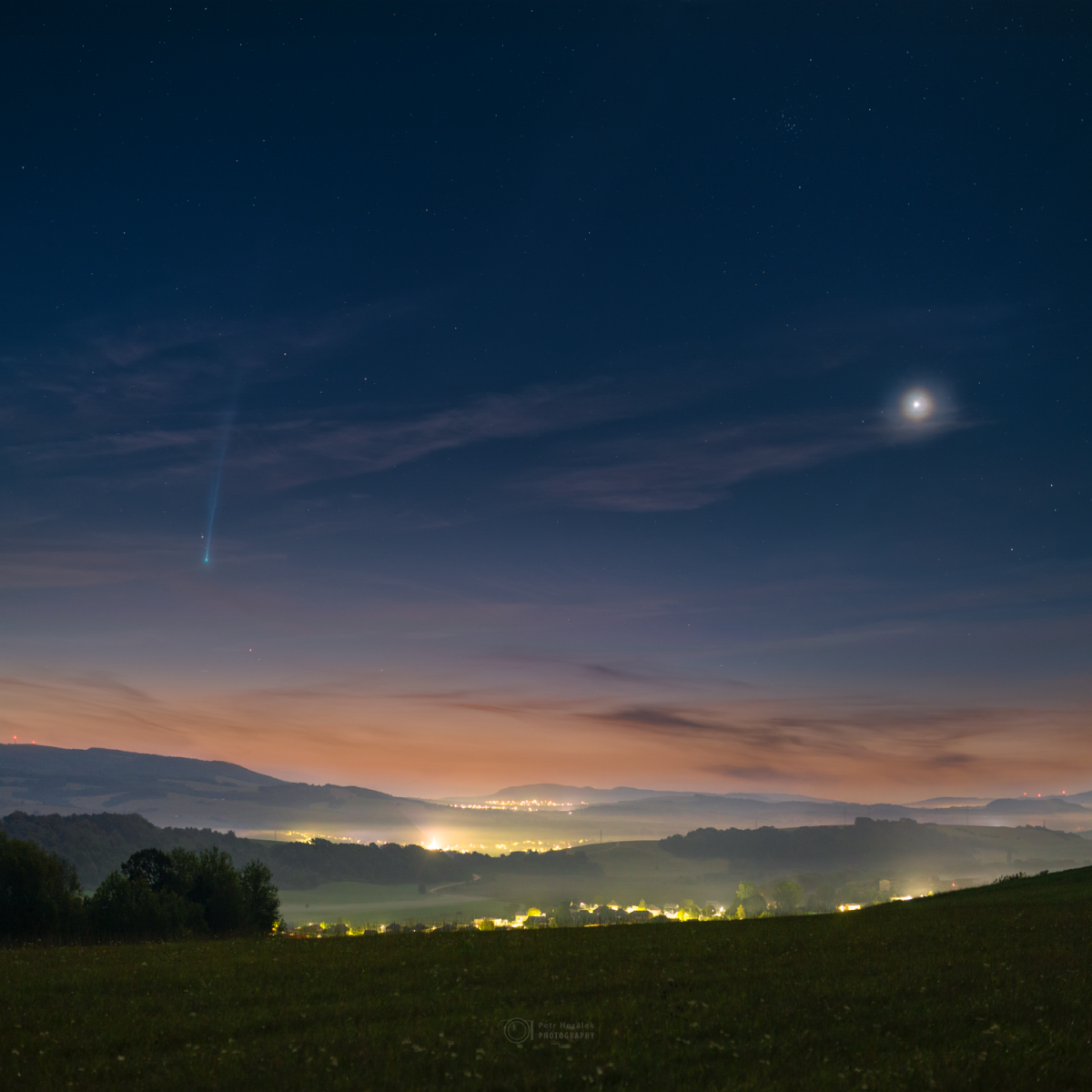 NASA dnes vybrala ako prestížnu astronomickú snímku dňa fotografiu, ktorá vznikla v sobotu 9. septembra neďaleko Záhradného (pri Prešove) na východnom Slovensku.