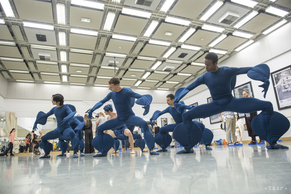 SND spojilo domácich choreografov so slovenskými módnymi tvorcami