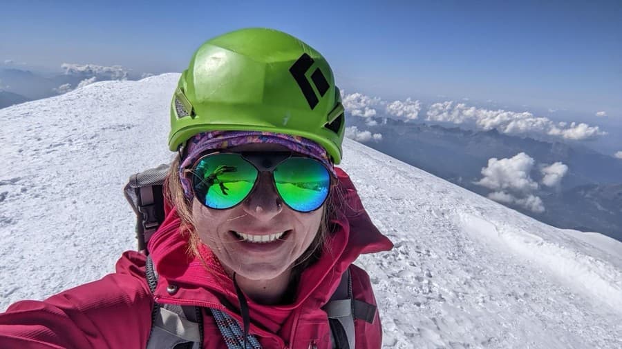 Horolezkyňa Lucia Janičová ako prvá Slovenka vystúpila na vrchol Mount Everestu