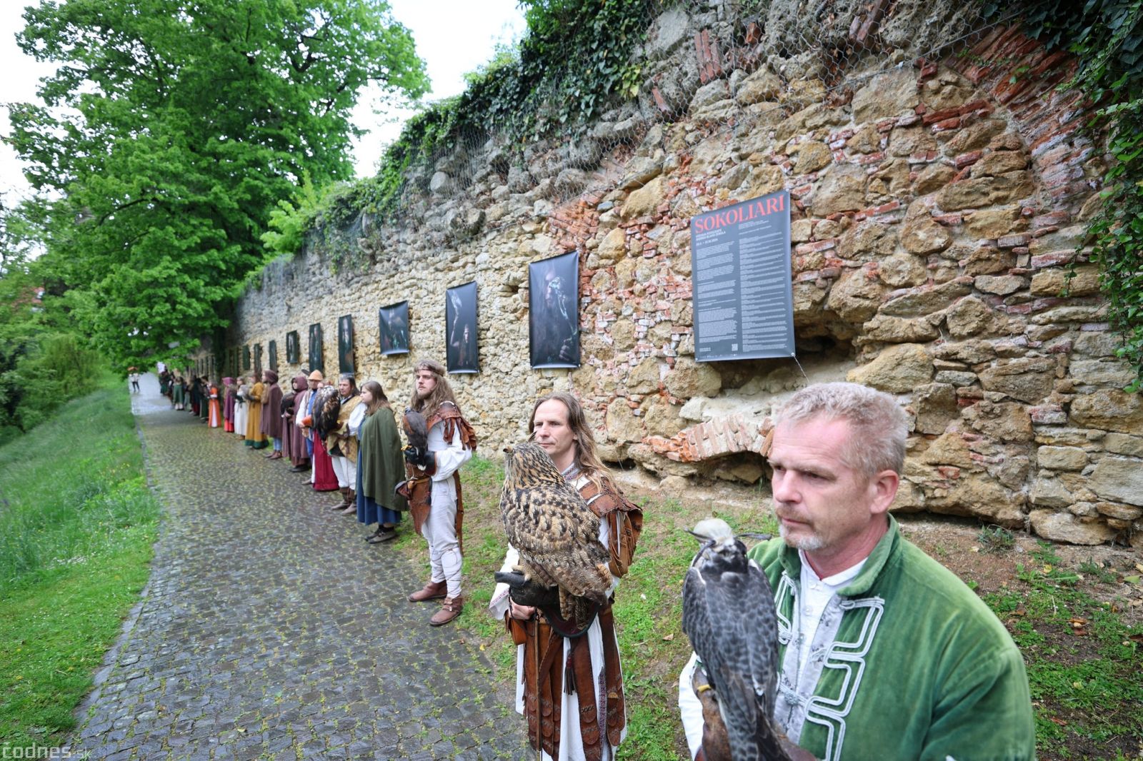 Foto: Výstava v Bojniciach prezentuje sokoliarov Aquila s dravcami