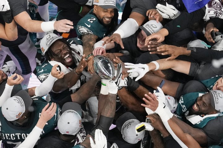 Super Bowl 2025: Víťazom finále play off zámorskej ligy amerického futbalu NFL sa stala Philadelphia Eagles (video)