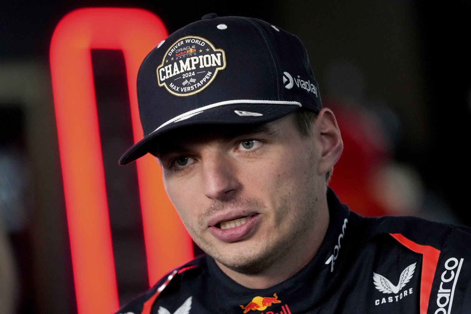 F1: Verstappen má v predstihu štvrtý titul, vo Vegas vyhral Russell