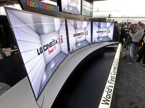 LG predstavila svoj prvý OLED televízor so zakrivenou obrazovkou