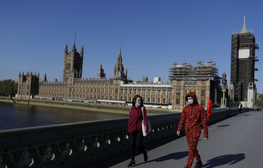 Od pondelka platí povinná karanténa pre prichádzajúcich z Británie