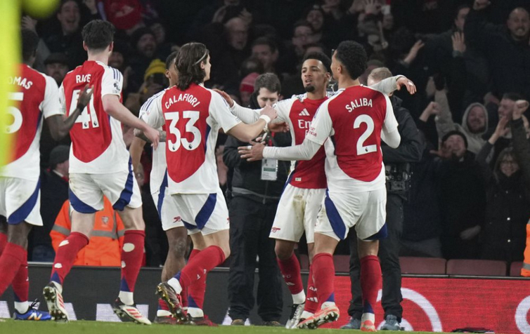 Arsenal deklasoval Manchester City 5:1 v šlágri Premier League