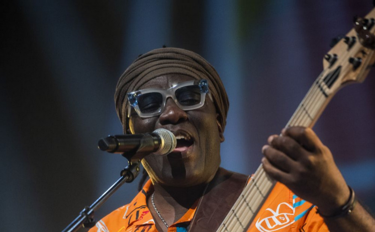 Richard Bona sa premiérovo ukáže na koncerte na zámku v Pezinku