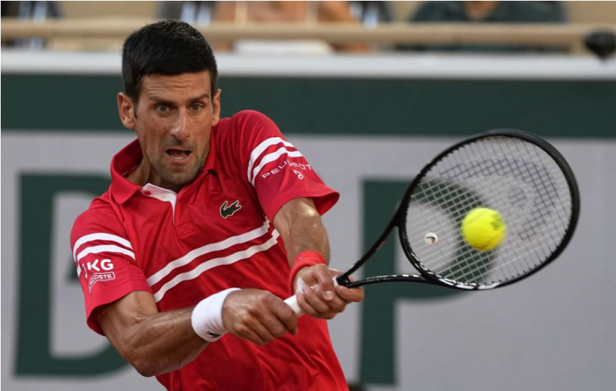 Roland Garros: Djokovič sa stal druhým finalistom dvojhry, vyradil obhajcu Nadala