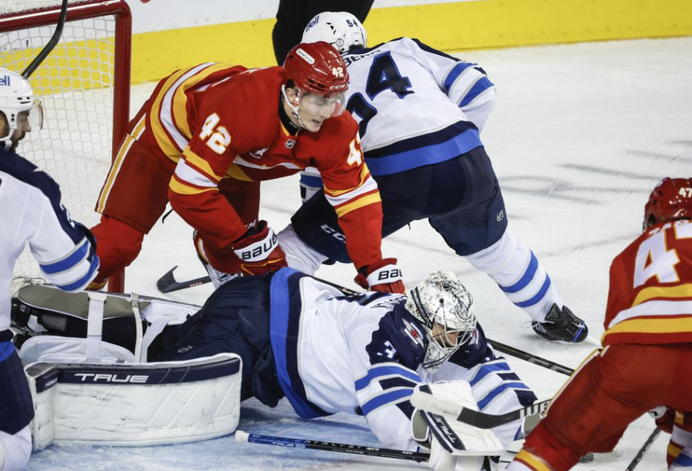 Slovenský hokejista Samuel Honzek zrejme začne sezónu NHL v Calgary