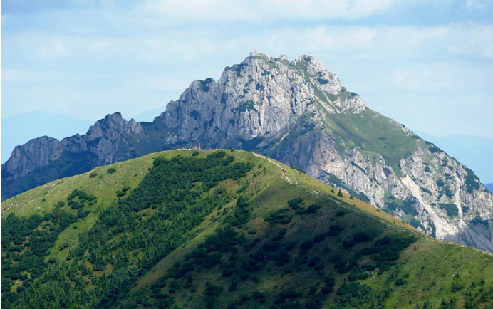 V NP Malá Fatra platí od pondelka uzávera troch turistických chodníkov