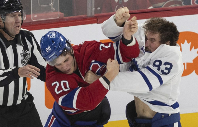 Slováci v príprave NHL nebodovali, Slafkovský sa pobil