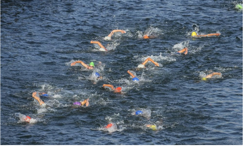 TRAGÉDIA NA TRIATLONE V ÍRSKU:Dvaja muži zomreli počas plaveckej časti