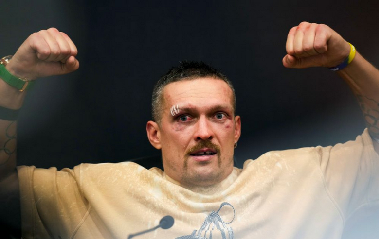 Ukrajinský boxer Oleksandr Usyk je absolútny šampión ťažkej váhy. V Rijáde zdolal britského pästiara Tysona Furyho