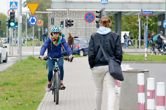 Môžu cyklisti jazdiť aj po chodníku? Toto by ste mali vedieť