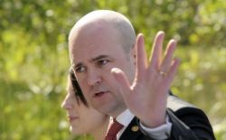 fredrik reinfeldt