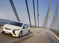 opel ampera