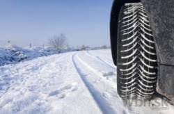 zima sneh auto auto na snehu