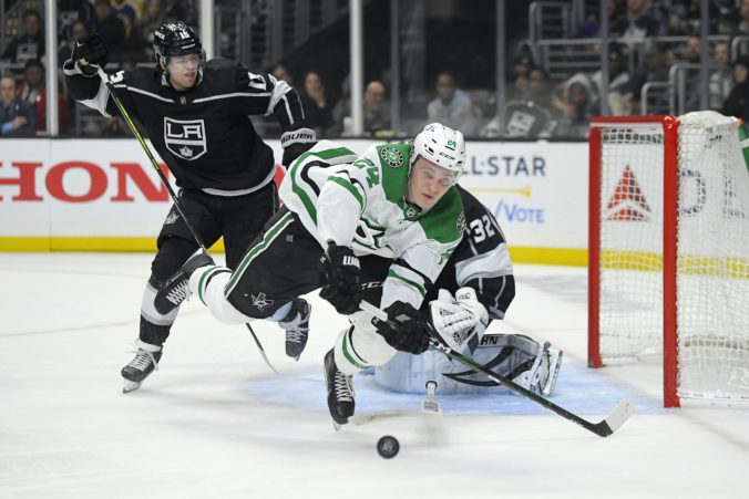 roope hintz jonathan quick ben hutton dallas stars los angeles kings nhl 676x451