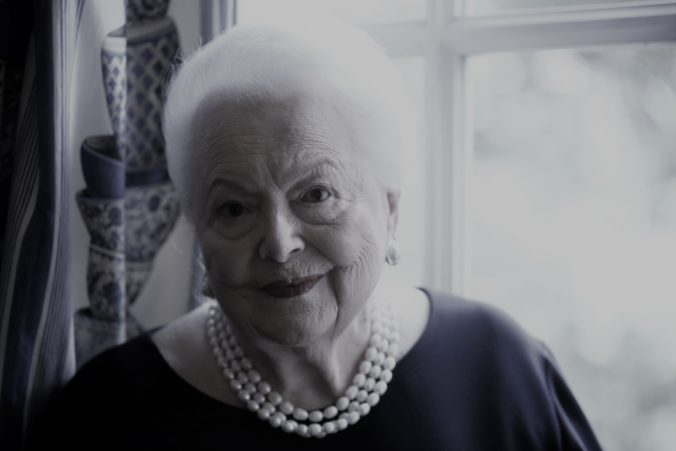 obit_olivia_de_havilland_78743 c7dfad8969914e1883973b8cc8f8e65f 676x451