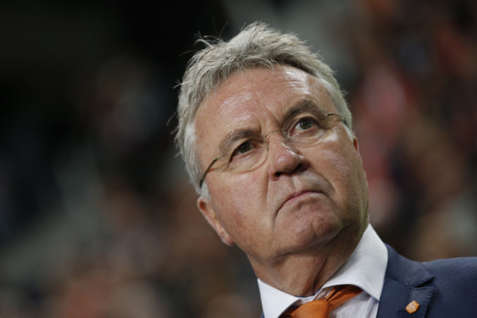 netherlands_soccer_south_korea_hiddink_11723 aced5c7aef754e378f053ce7efad6414 676x451