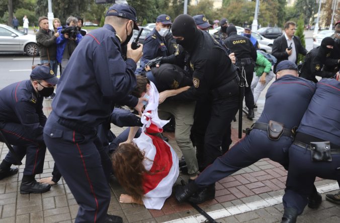 belarus_protests_24976 b460f0a11e9c42829e2e100fbd5dd9b3 676x443