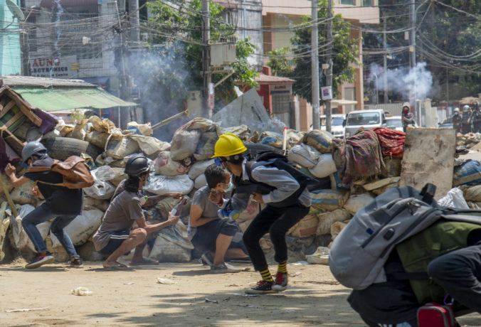 aptopix_myanmar_96113 a3f5c5560fd44d829597ea6b4e9b8e10 676x460