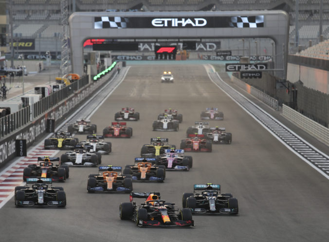 abu_dhabi_f1_gp_auto_racing_00535 bda4e08e55a340cbb5d64f7c7f41282e 676x498