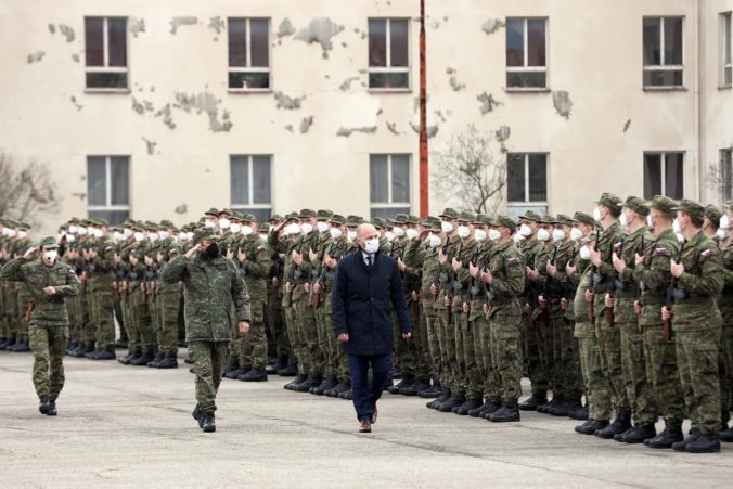 vojaci slovensko slub cakatelia kadeti vycvik 676x451