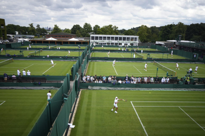 aptopix_britain_tennis_wimbledon_77708 0b385ea88d524a9986d6a507dbf9ebff 676x451