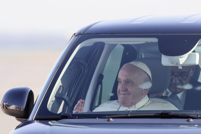 italy_pope_canada_45093 f4573acd042149599e32b9530db4bd01 676x451