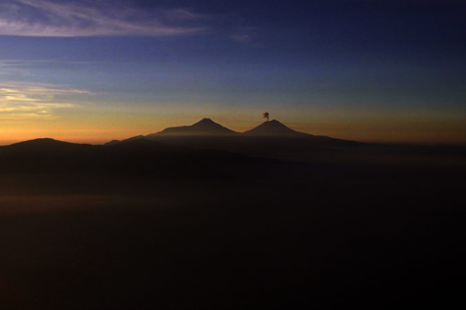 mexico_volcano_78762 676x451