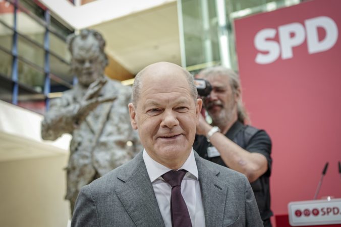 olaf scholz 676x451