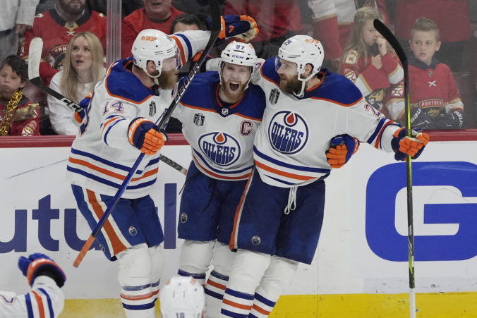 stanley_cup_oilers_panthers_hockey_88803 676x451