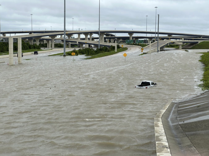 tropical_weather_texas_68471 676x507