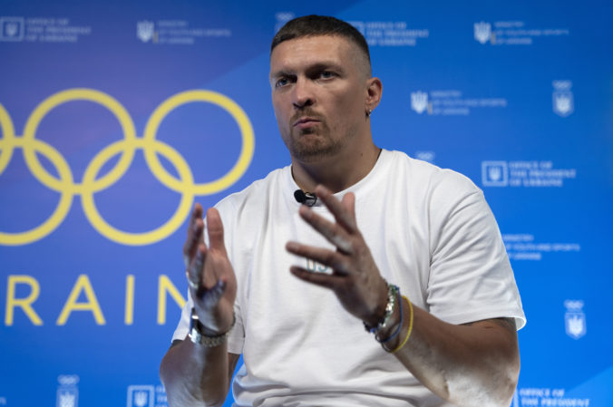 paris_olympics_usyk_13543 676x449