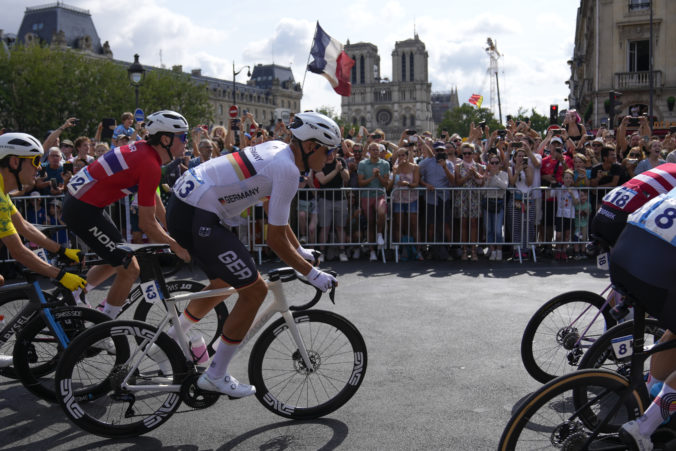 paris_olympics_cycling_00081 676x451