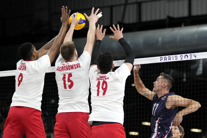 paris_olympics_volleyball_02460 676x451