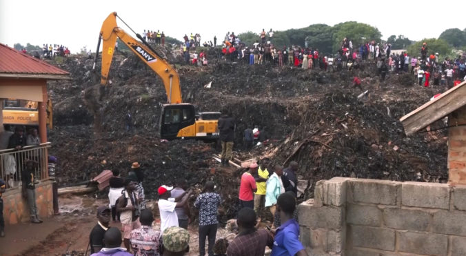 uganda_collapsed_landfill_90183 676x371