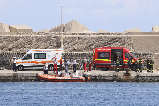 italy_boaters_missing_97642 676x451