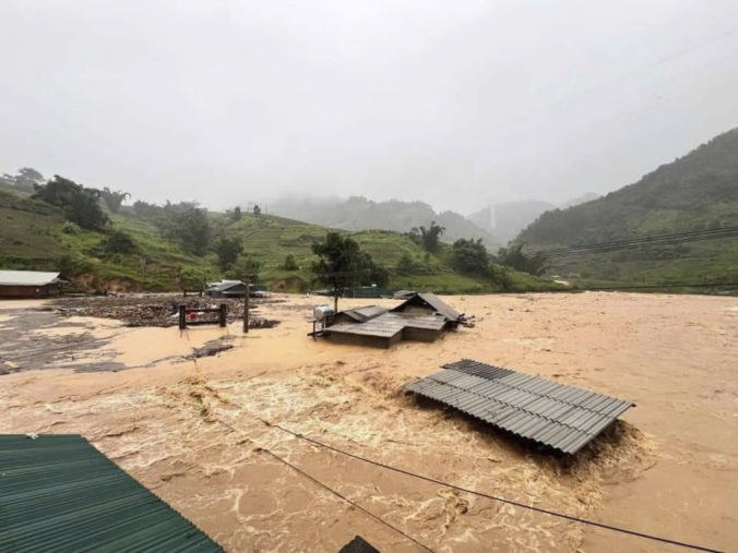 vietnam_asia_typhoon_19217 676x507