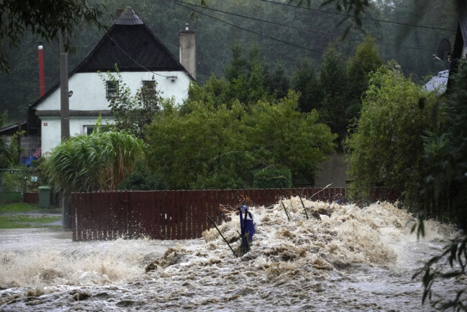 czech_republic_floods_77230 676x451