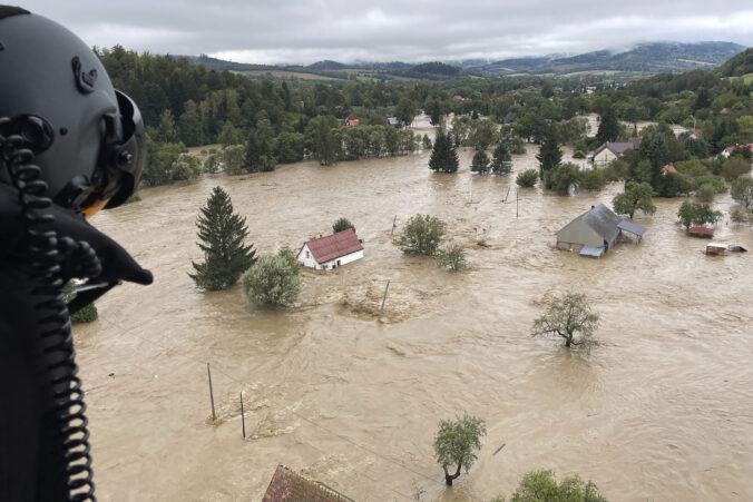 poland_central_europe_floods_70303 1 676x451