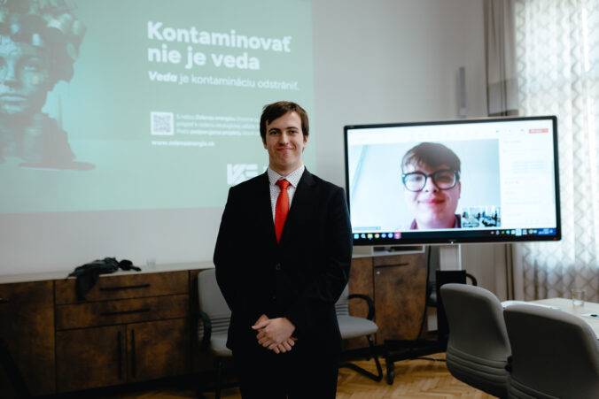 jozef jabczun vlavo a alex kanderka online 676x451