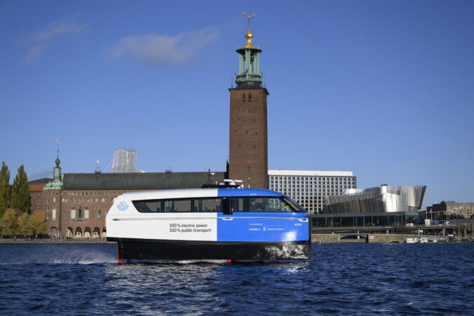 sweden_hydrofoil_ferry_87230 676x451