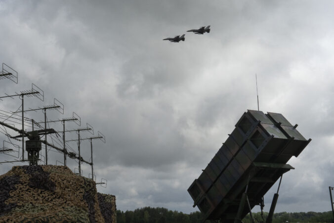 russia_ukraine_war_f16_zelensky_27085 1 1 676x451