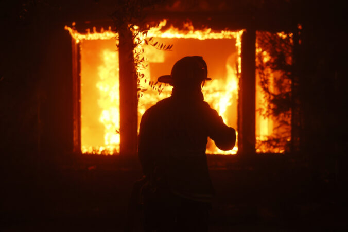 california_wildfires_33624 676x451