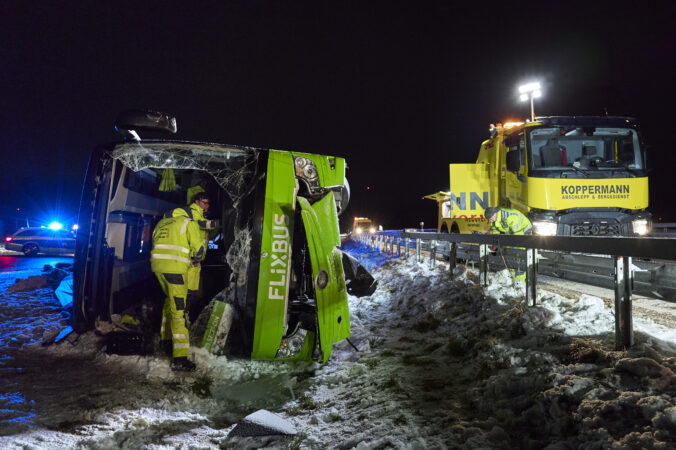 germany_bus_accident_13938 676x450