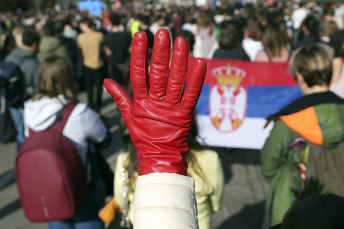 serbia_protests_99905 676x451