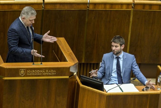 premier robert fico smer sd a michal simecka lider hnutia progresivne slovensko 676x451